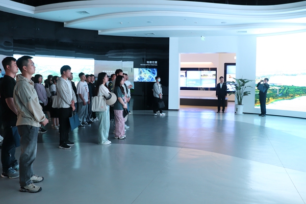 界首市：建立四项机制 锻造高素质年轻干部队伍